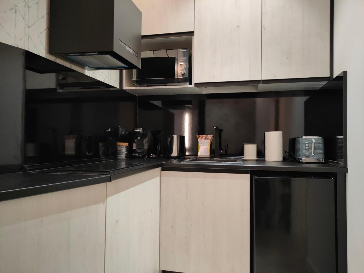 Apartamentos Wur มาดริด ภายนอก รูปภาพ