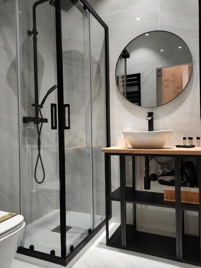 Apartamentos Wur มาดริด ภายนอก รูปภาพ