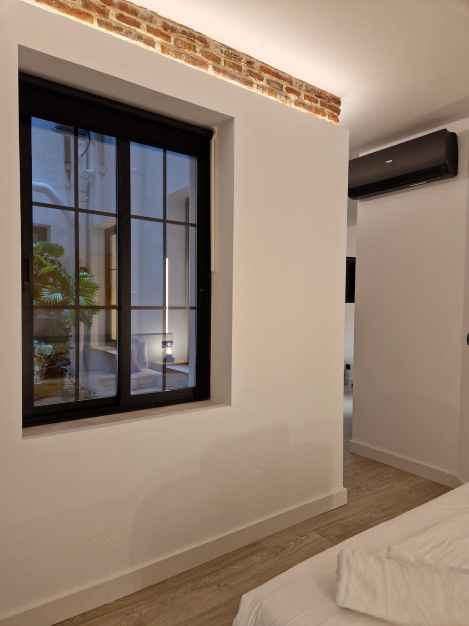 Apartamentos Wur มาดริด ภายนอก รูปภาพ