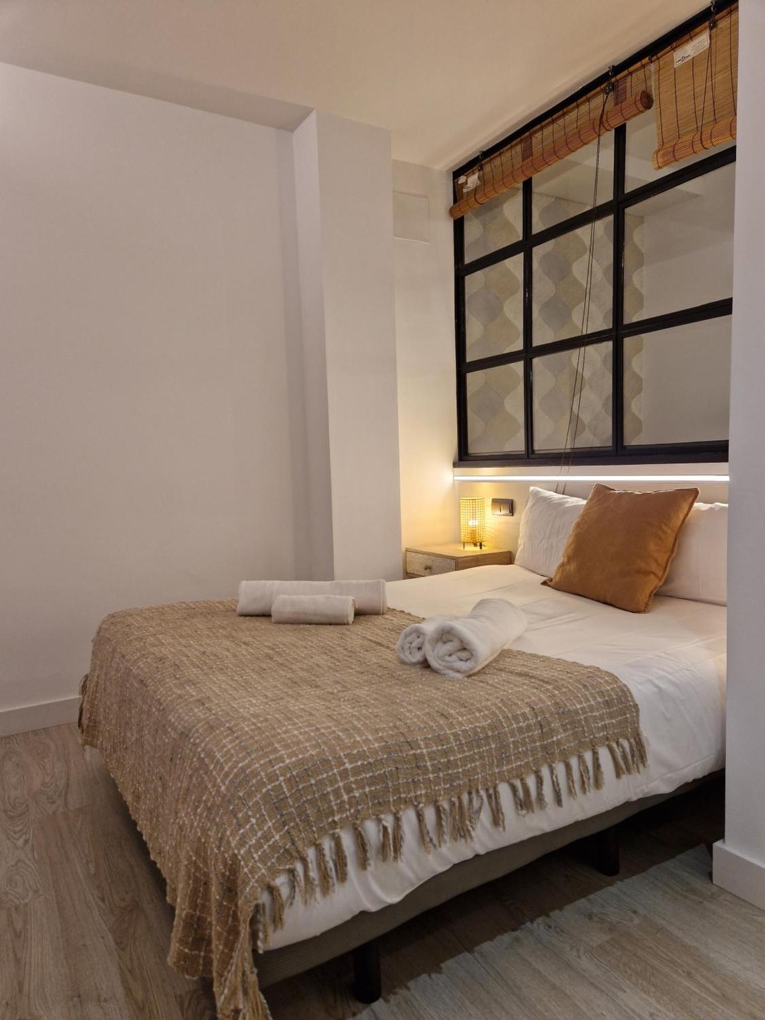 Apartamentos Wur มาดริด ภายนอก รูปภาพ